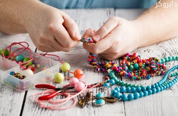 تصنيع إكسسوارات يدوية