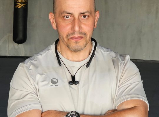 أخصائي مساج