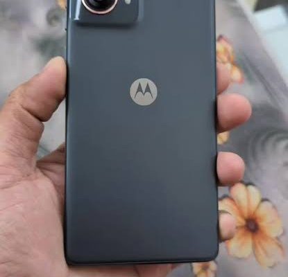 هاتف  Motorola Moto G85حاله الزيرو للبيع