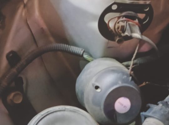 سيارة تويوتا يارس للبيع ٢٠٠٨ فبريكا بره وجوه