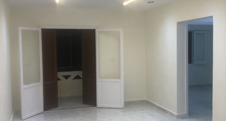 شقة للبيع الحى ال16 بجوار مول مزار  بالشيخ زا