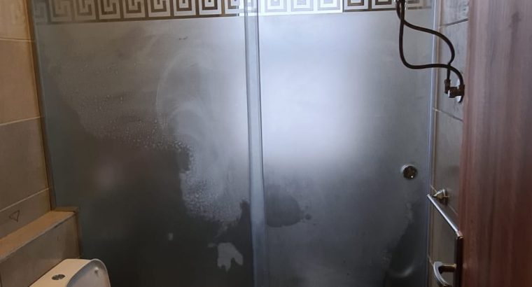 للايجار  شاليه فى امواج 2غرفه 2حمام