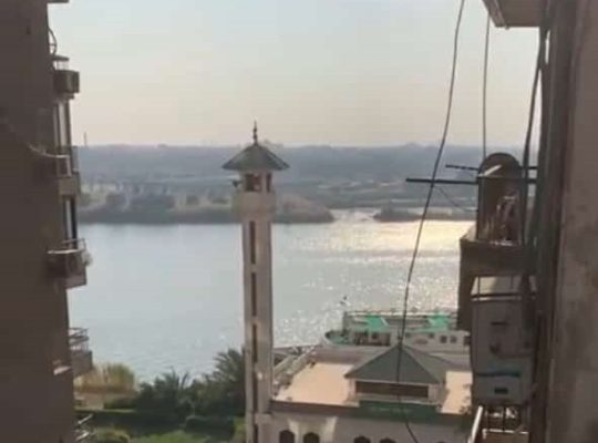شقة مفروشة بالقاهرة بالمعادي على النيل مباشرة
