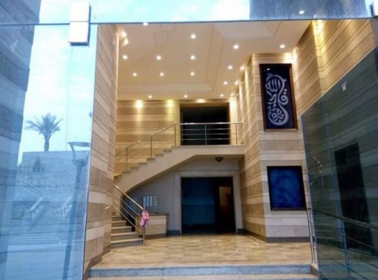 فرصة شقة ايجار ٢١٠ متر ٣ نوم ٣حمام