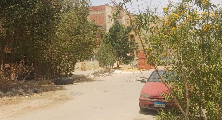 بيت للبيع بحدائق اكتوبر  قريب من الخدمات