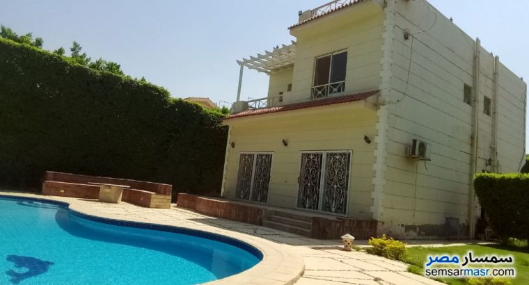 فيلا مستقلة للإيجار فى كمبوند لؤلؤة الشروق