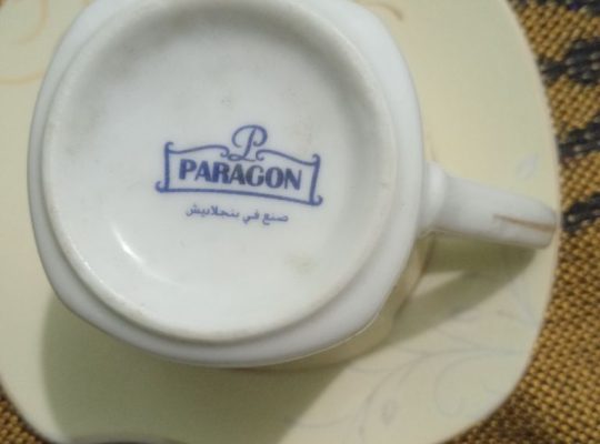 طقم صيني مستورد ٦٤ قطعة