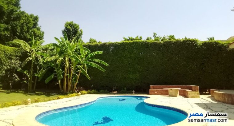 فيلا مستقلة للإيجار فى كمبوند لؤلؤة الشروق