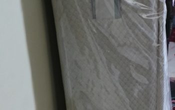 مرتبتين مستعملين للبيع بسعر مميز