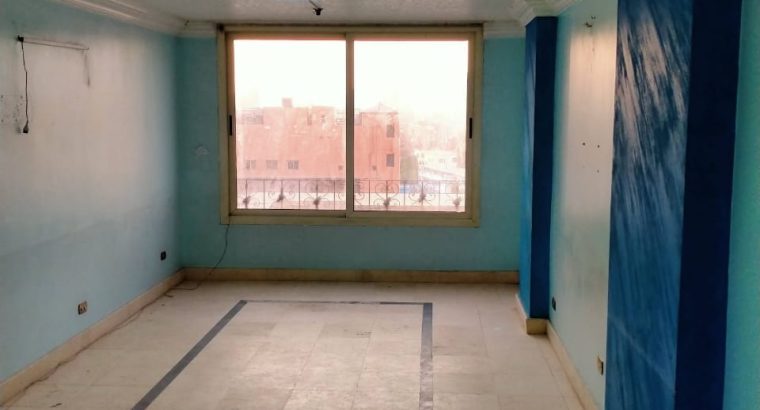 للايجار شقة بالقصر العيني الرئيسي