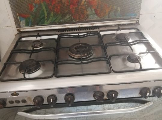 بوتاجاز كريازى بحاله جيده جدا