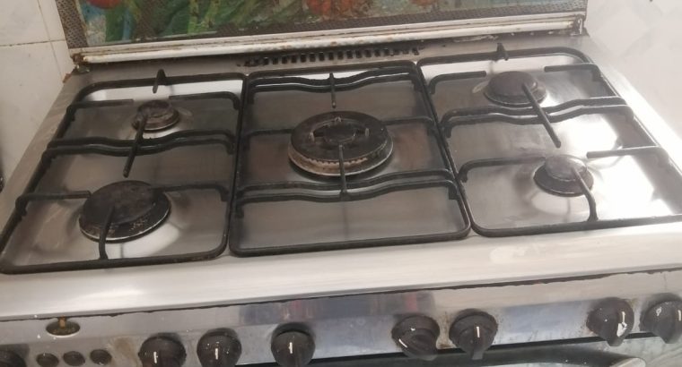 بوتاجاز كريازى بحاله جيده جدا