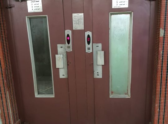 شقه بمصر الجديدة امام ميدان المحكمه