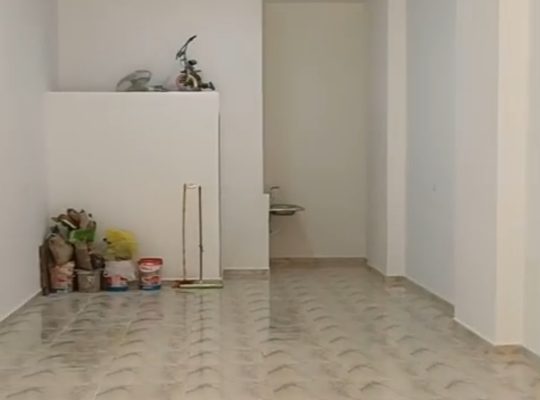 محل للايجار تشطيب سوبر لوكس
