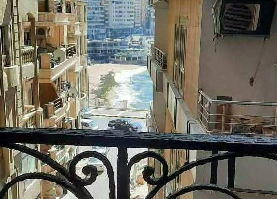 شقه للبيع موقع ممتاز جدا عند كوبرى استانلى