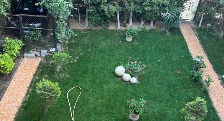 فيلا مستقله مميزه للبيع في ٦اكتوبر الحي الاول