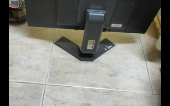 شاشه كمبيوتر ديل