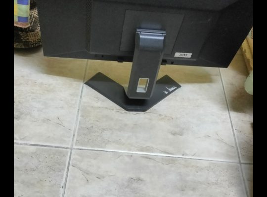 شاشه كمبيوتر ديل