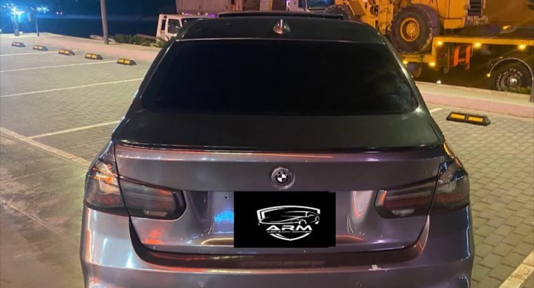 للبيع BMW 320i