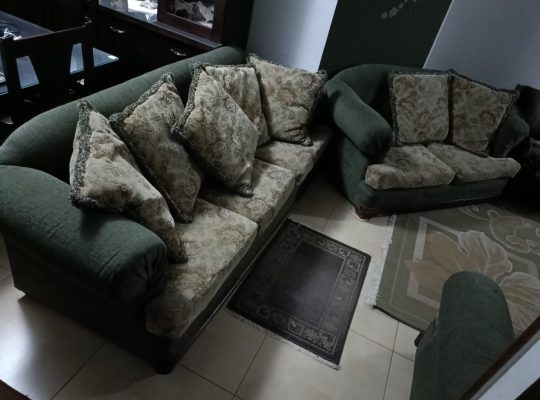 انتريه 2 كنبه 2 كرسي للبيع