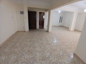 عمارة تجارى إدارى للايجار بأرض الجولف