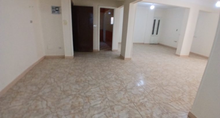 عمارة تجارى إدارى للايجار بأرض الجولف