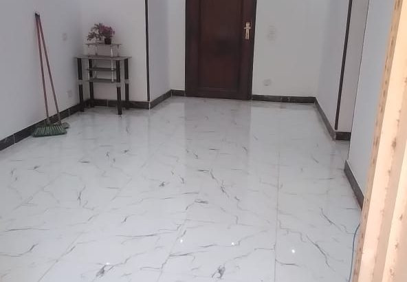شقة للبيع من المالك أرضي بمدخل خاص