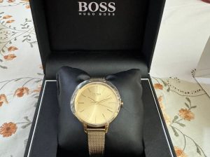ساعة Boss حريمي