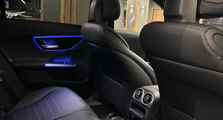 Mercedes C180 AMG – موديل 2023وكيل / عداد 8,