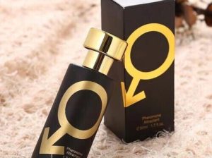 للبيع زجاجة عطر كولدن لور