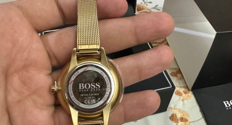ساعة Boss حريمي