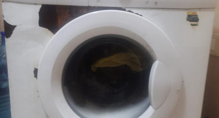 غسالة أوتوماتيك وايت بوينت مستعملة ٧ كجم