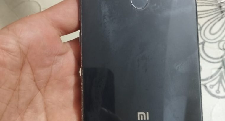 موبيل شاومي مي 8 لايت بحاله متوسطه