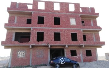 عمارة سكنية علي الشارع الرئيسي موقع مميز