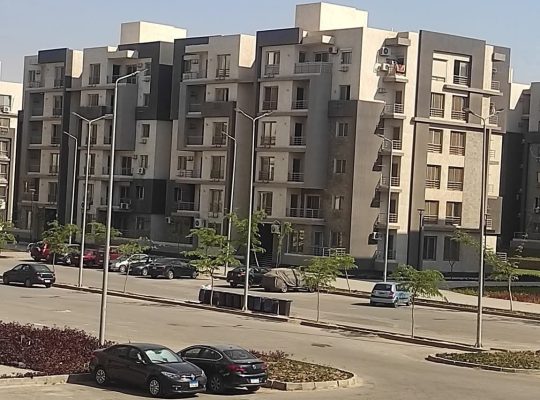 شقة للسكن الراقي والاستثمار بقلب الشيخ زايد
