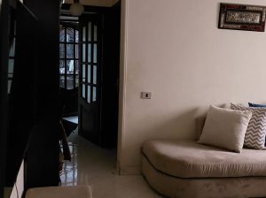 شقه للبيع ١٨٠م كمبوند الفردوس الأمن العام