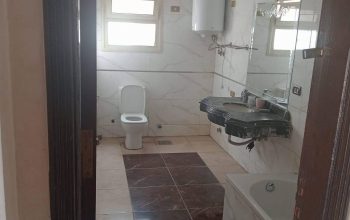 ڤيلا للبيع في التجمع الخامس مساحة ٥٠٠ متر