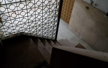 عماره كامله للبيع ـ ١١ شقه +جراج + محل تجاري