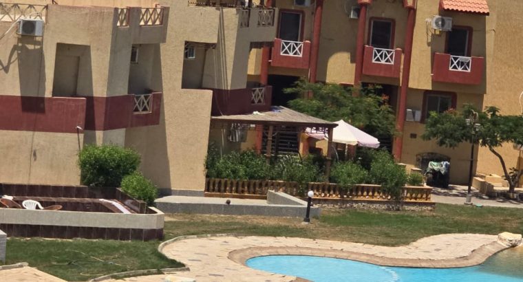 فيلا للبيع قرية بيرلا مارينا