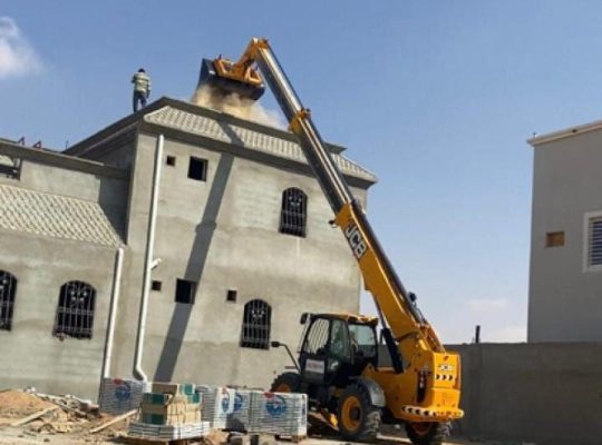 فوركلفت تليهندرات سيزرلفت مان لفت للايجار