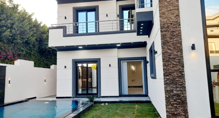 ڤيلا قمر اوي تصميم شيك وراقي مساحه 350متر