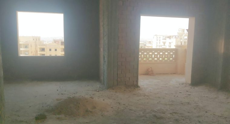 شقة مميزة 200 متر بالتقسيط بالحي السابع عبور