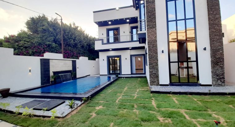 ڤيلا قمر اوي تصميم شيك وراقي مساحه 350متر