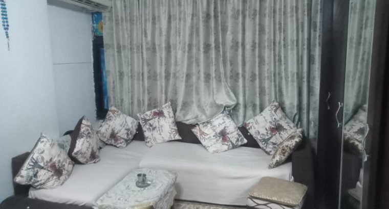 شقه سكانيه للبيع ببرج 11 دور