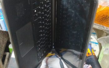 لاب توب تاتش اسكرين