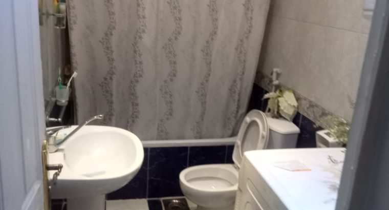 شقه سكانيه للبيع ببرج 11 دور