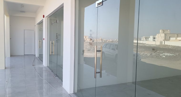 محلات تجارية واسعة للإيجار في لزغ ٣