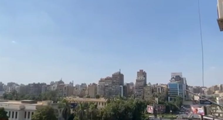 شقة للبيع بالدقي امام المتحف الزراعي مباشرا