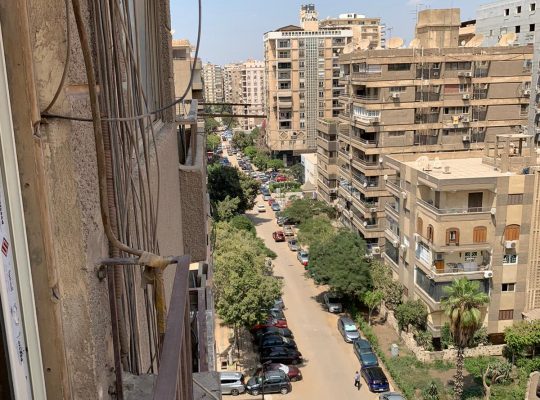 شقة مفروشه للايجار من المالك عباس العقاد