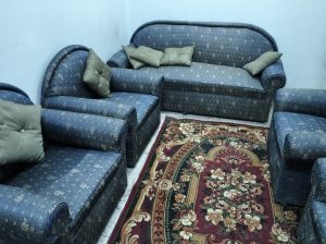للبيع انترية شامل المخدات